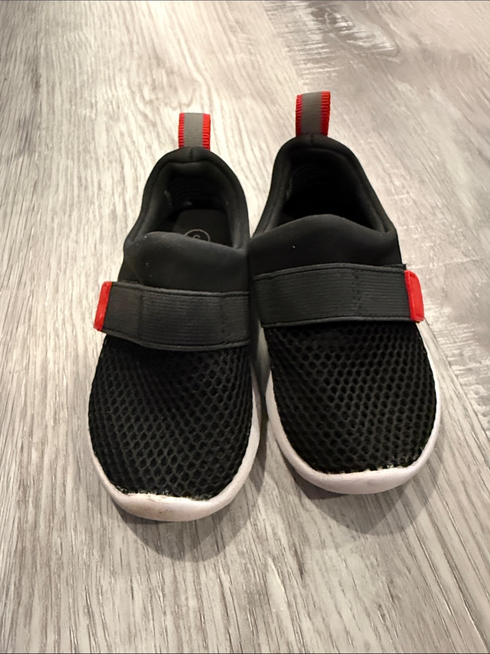 Cat & Jack Toddler Water Shoes - Size 6